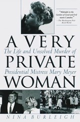 A Very Private Woman - Nina Burleigh - 9780307574176