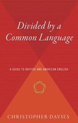 Divided by a Common Language - Christopher Davies - 9780547350288