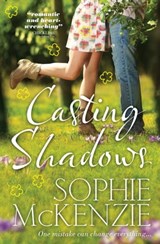 Casting Shadows - Sophie McKenzie - 9780857071040