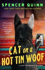 Cat on a Hot Tin Woof - Spencer Quinn - 9781250331786