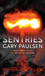 Sentries - Gary Paulsen - 9781442467132