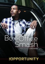 Box-Office Smash - D. M. Paige - 9781467733281