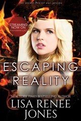Escaping Reality - Lisa Renee Jones - 9781476793771