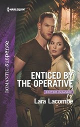 Enticed by the Operative - Lara Lacombe - 9781488005077