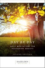 Day by Day - Anonymous - 9781592857623