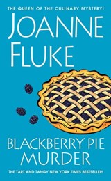 Blackberry Pie Murder - Joanne Fluke - 9781617738692