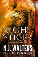 Night of the Tiger - N.J. Walters - 9781633759961