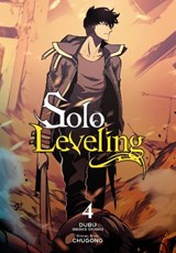 Solo Leveling, Vol. 4 (comic) - Abigail Blackman ; Chugong ; DUBU(REDICE STUDIO) ; Hye Young Im - 9781975337247