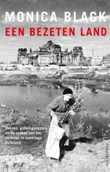 Een bezeten land - Monica Black - 9789048857852