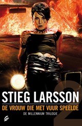 Millennium : De vrouw die met vuur speelde - Stieg Larsson - 9789056724061