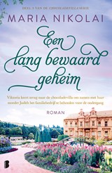 Een lang bewaard geheim - Maria Nikolai - 9789402317596