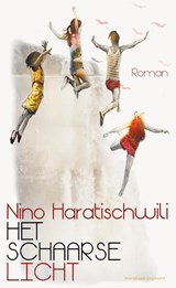 Het schaarse licht - Nino Haratischwili - 9789493169838