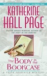 The Body in the Bookcase - Katherine Hall Page - 9780061863844