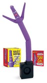 Wacky Waving Inflatable Tube Gal - Conor Riordan ; Gemma Correll - 9780762473465