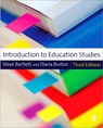Introduction to Education Studies - BARTLETT,  Steve - 9780857029126