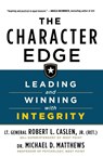 The Character Edge - Jr. Robert L. Caslen ; Michael D. Matthews - 9781250259066