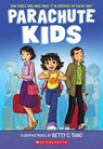 Parachute Kids - Betty C. Tang - 9781338832686