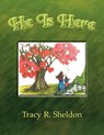 He Is Here - Tracy R Sheldon - 9781441541017