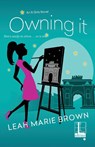 Owning It - Leah Marie Brown - 9781516101221