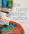 The Hand-Stitched Surface - Lynn Krawczyk - 9781589239593