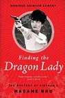 Finding the Dragon Lady - Monique Brinson Demery - 9781610394673