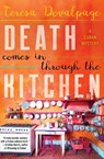 Death Comes in Through the Kitchen - Teresa Dovalpage - 9781641290197
