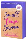 Small Town Swoon - Melanie Harlow - 9781649378989