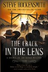 The Crack in the Lens - Steve Hockensmith - 9781685493318