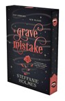 A Grave Mistake - Steffanie Holmes - 9781761633935