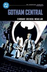 Gotham Central: DC Compact Comics Edition - Ed Brubaker ; Michael Lark - 9781799508076
