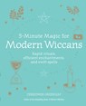 5-Minute Magic for Modern Wiccans - Cerridwen Greenleaf - 9781800651586