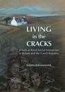 Living in the Cracks - Nadia Johanisova - 9781903998526