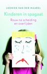 Kinderen in spagaat - Leoniek van der Maarel - 9789025902025