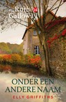 Onder een andere naam - Elly Griffiths - 9789026174919