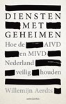 Diensten met geheimen - Willemijn Aerdts - 9789026354120