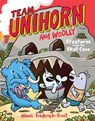Team Unihorn and Woolly #4: Creatures from the Skull Cave: A Graphic Novel - Alexis Frederick-Frost - 9780063004368