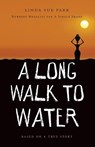 LONG WALK TO WATER -LP - Linda Sue Park - 9781432875923