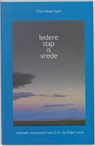 Iedere stap is vrede - Thich Nhat Hahn ; E. Beumkes ; A. Kotler - 9789020251586