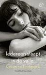 Iedereen slaapt in de vallei - Ginevra Lamberti - 9789028233027