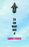Een god waakt over je - Sandro Veronesi - 9789044632729