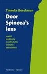 Door Spinoza s lens - Tinneke Beeckman - 9789086871032