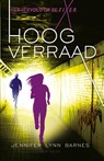 Hoog verraad - Jennifer Lynn Barnes - 9789000355822