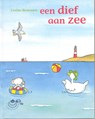 Een dief aan zee - Corine Brouwers - 9789043703024