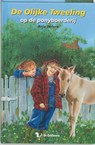 De olijke tweeling en de ponyboerderij - A. Peters - 9789060565919