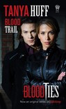 BLOOD TIES BK02 BLOOD TRAIL - HUFF,  Tanya - 9780756405021
