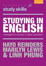Studying in English - Dr Hayo (King Mongkuts University of Technology T Reinders ; Linh (Chatham University Phung ; Marilyn (Auckland Lewis - 9781137594051