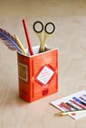 Bibliophile Ceramic Vase: The Writer's Companion: (Desk Vase, Vases for Décor, Small Vase for Desk) -  - 9781452172743