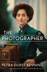 The Photographer - Petra Durst-Benning - 9781542008495