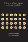 A Year in Union Square - Eileen Gardiner ; Ronald G (Italica Press Inc USA) Musto - 9781599103174