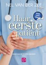 Haar eerste patient - Nel van der Zee - 9789036438001